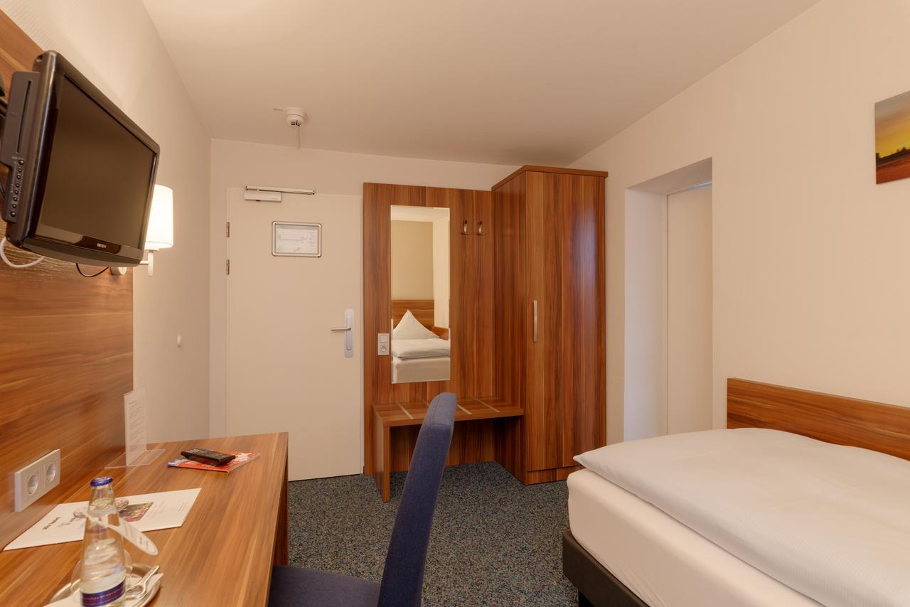 alfa hotel Sankt Ingbert Kültér fotó